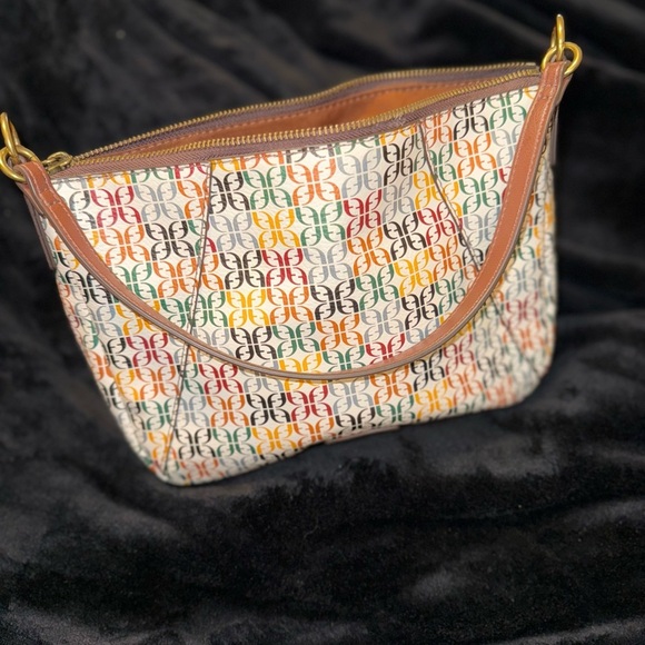 Fossil Brown Shoulder Bag with Classic Leather Accents - Picture 8 of 8